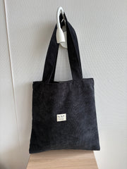 Classic Black Tote bag Lisa