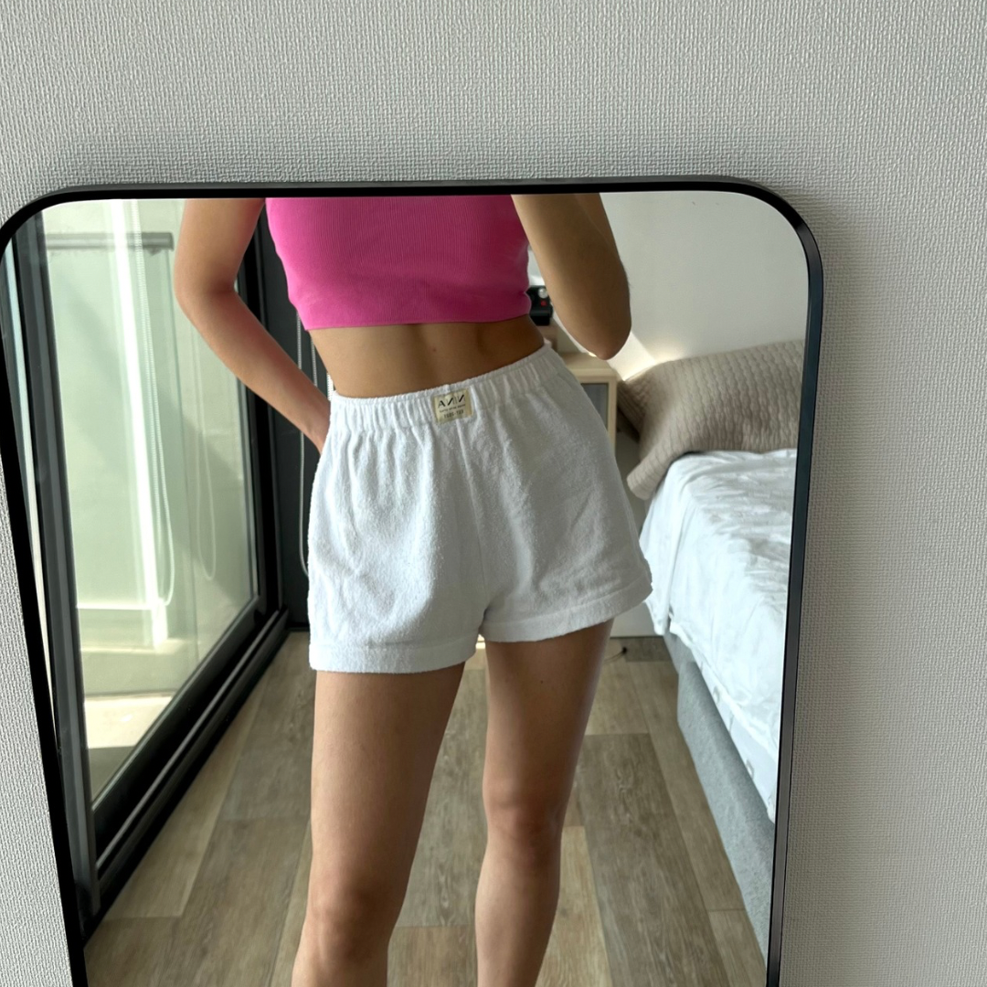 Nela Shorts - White